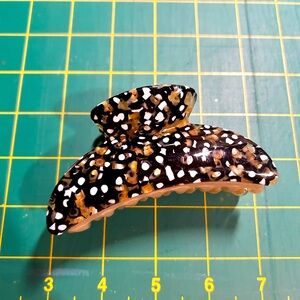 Anthropologie hair claw